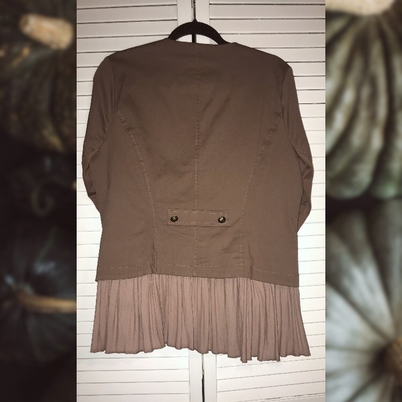 NWOT Torrid Military Ruffle Jacket Tan - Picture 3 of 4